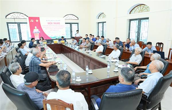 Ban Thường vụ Đảng ủy xin ý kiến góp ý của các đồng chí Nguyên Thường vụ tham gia vào Dự thảo Báo cáo trình tại Đại hội Đại biểu Đảng bộ xã An Phú lần thứ I, nhiệm kỳ 2025 – 2030