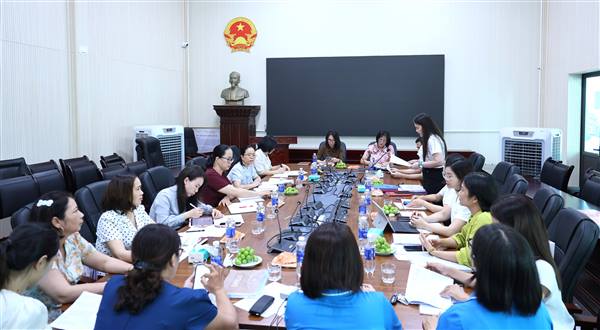 Đoàn công tác Hội LHPN thành phố kiểm tra phong trào phụ nữ và hoạt động công tác Hội tại Cụm thi đua số 10