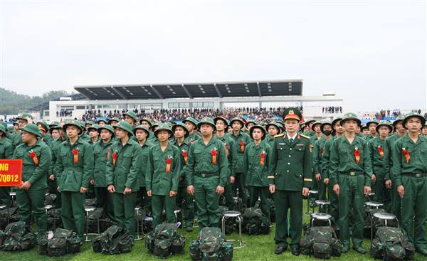 Trang trọng Lễ giao, nhận quân năm 2026 tại Điểm giao nhận quân số 05