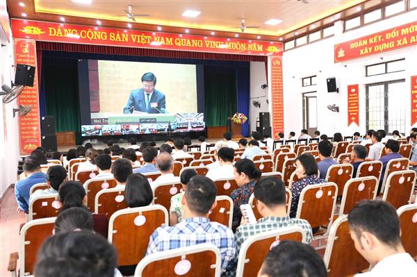 Cán bộ, đảng viên xã An Phú tham dự Hội nghị trực tuyến học tập, quán triệt Nghị quyết Hội nghị Trung ương 2 khóa XIV