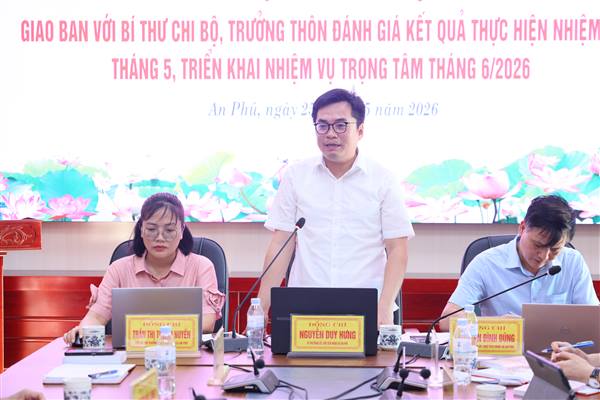 Đảng ủy xã An Phú tổ chức giao ban với đội ngũ Bí thư chi bộ, trưởng thôn