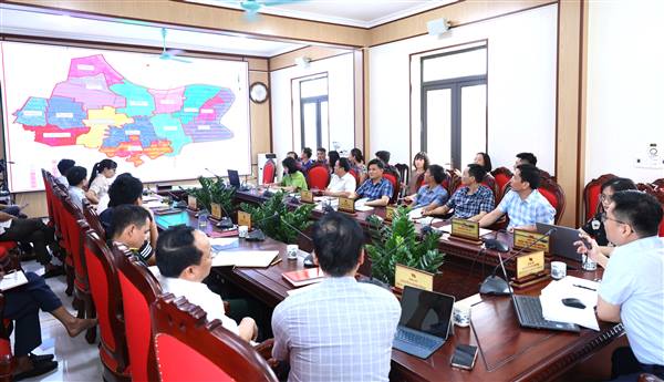 Đảng ủy xã An Phú tổ chức hội nghị về sắp xếp, tổ chức lại thôn trên địa bàn xã