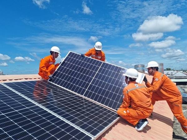THÔNG BÁO Về việc quản lý, phát triển nguồn điện mặt trời mái nhà (MTMN) tự sản xuất, tự tiêu thụ