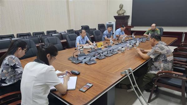 Lãnh đạo UBND xã An Phú tiếp công dân