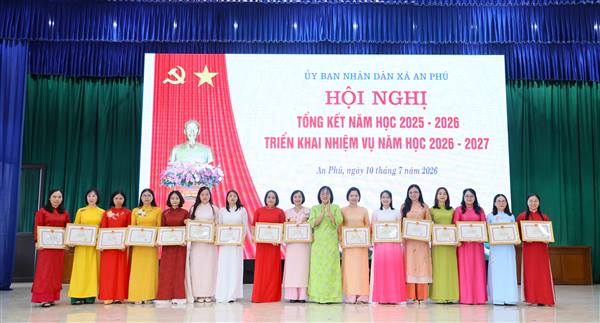 Xã An Phú tổng kết năm học 2025 – 2026, biểu dương nhiều tập thể, giáo viên và học sinh tiêu biểu