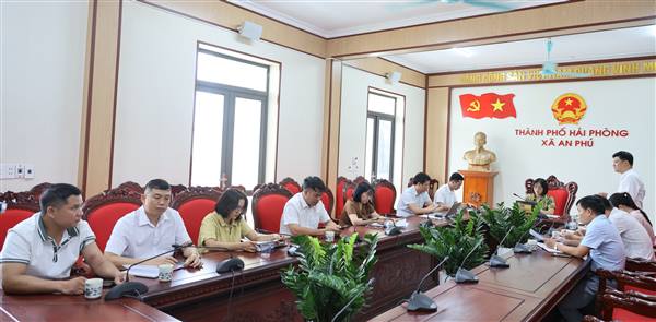 Thường trực Đảng ủy xã giao ban với các cơ quan khối Đảng, MTTQ và các đoàn thể triển khai nhiệm vụ 6 tháng cuối năm 2026