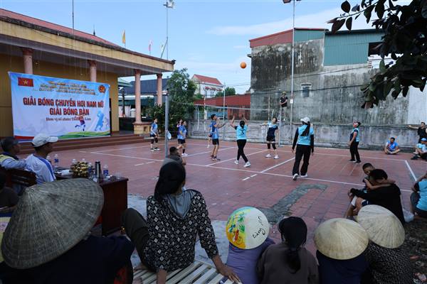 Thôn An Lâm tổ chức giao lưu thể thao chào mừng 81 năm Cách mạng Tháng Tám và Quốc khánh 2/9
