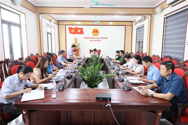 UBND xã An Phú họp phiên thường kỳ tháng 9