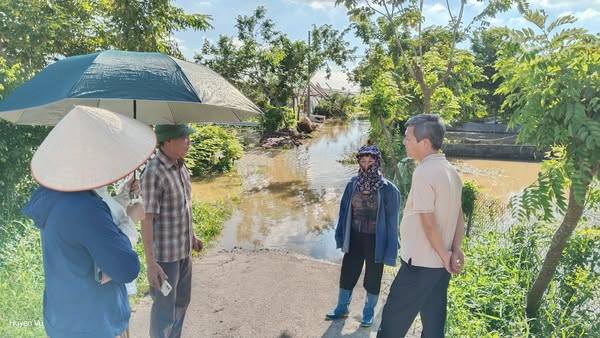 Hội Nông dân thành phố Hải Phòng phối hợp với Hội Nông dân xã An Quang thẩm định phương án vay vốn nuôi rươi thương phẩm