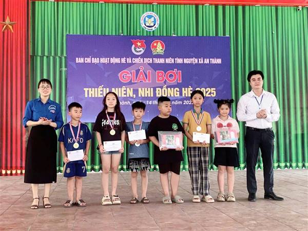 Ban chỉ đạo hoạt động hè xã An Thành tổ chức thành công Giải bơi thiếu niên nhi đồng hè năm 2025