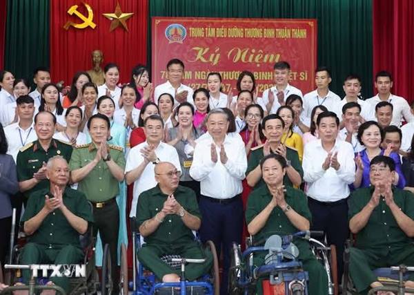 Người có công là tài sản quý, là biểu tượng của ý chí Việt Nam