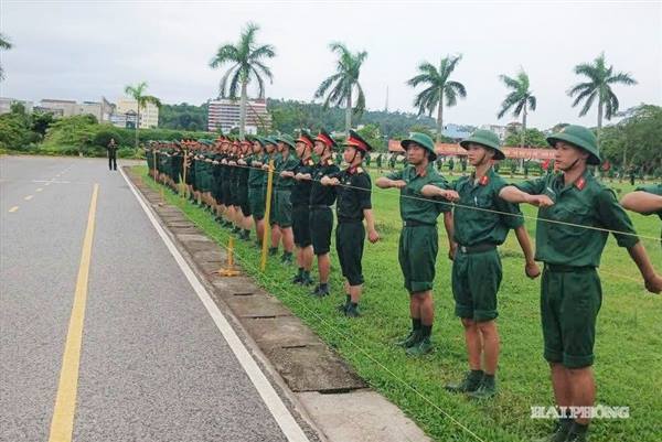 Sẽ tổ chức diễu hành quần chúng kỷ niệm 80 năm Ngày truyền thống lực lượng vũ trang thành phố