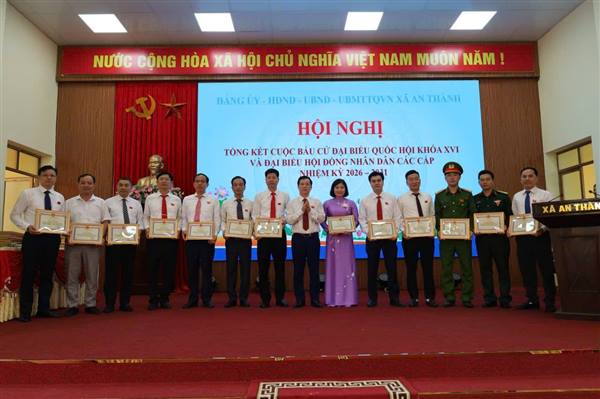ỦY BAN BẦU CỬ XÃ AN THÀNH TỔ CHỨC HỘI NGHỊ TỔNG KẾT CÔNG TÁC BẦU CỬ