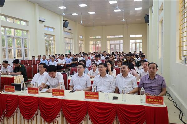 XÃ AN THÀNH THAM GIA HỌC TẬP NGHỊ QUYẾT HỘI NGHỊ LẦN THỨ HAI BAN CHẤP HÀNH TRUNG ƯƠNG KHÓA XIV