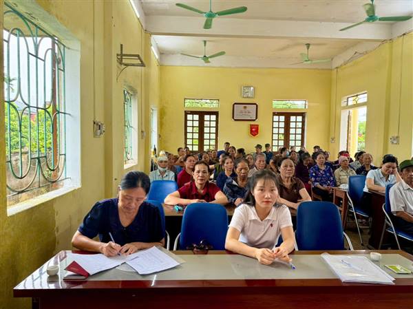 Trung tâm Dịch vụ công xã An Thành tổ chức các lớp tập huấn “Kỹ thuật chăm sóc, phòng trừ sâu bệnh cho lúa vụ Mùa năm 2026 và hướng dẫn sử dụng chế phẩm sinh học trên cây lúa” cho nguời sản xuất nông nghiệp