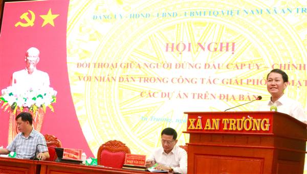 XÃ AN TRƯỜNG TỔ CHỨC HỘI NGHỊ ĐỐI THOẠI GIỮA NGƯỜI ĐỨNG ĐẦU CẤP ỦY, CHÍNH QUYỀN VỚI NHÂN DÂN VỀ CÔNG TÁC GIẢI PHÓNG MẶT BẰNG
