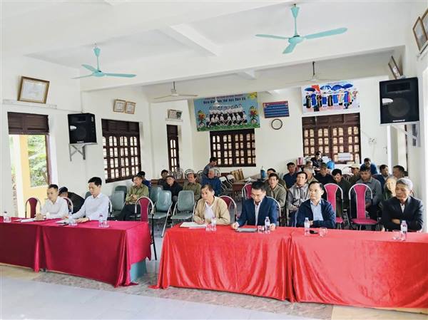 ĐỒNG CHÍ PHÓ TRƯỞNG BAN TỔ CHỨC THÀNH ỦY DỰ SINH HOẠT THƯỜNG KỲ TẠI CHI BỘ THÔN ĐẠI TRANG