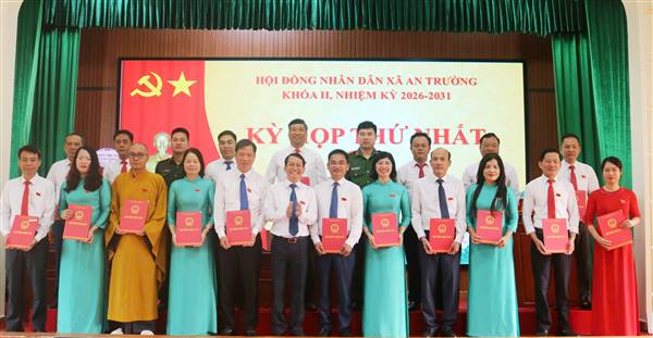 HĐND xã An Trường khóa II tổ chức thành công Kỳ họp thứ nhất, nhiệm kỳ 2026 - 2031