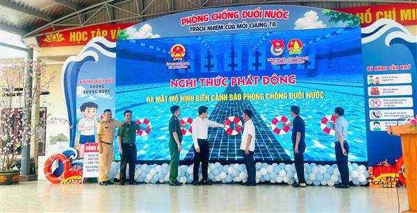 Triển khai mô hình “Biển cảnh báo phòng, chống đuối nước” cho trẻ em tại xã An Trường