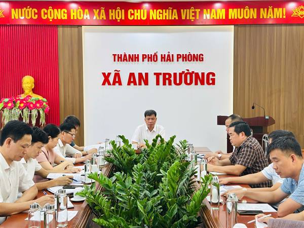 UBND XÃ AN TRƯỜNG TRIỂN KHAI KẾ HOẠCH PHÁT ĐỘNG TỔNG DỌN VỆ SINH MÔI TRƯỜNG, GIẢI TỎA LÒNG ĐƯỜNG, VỈA HÈ, HÀNH LANG AN TOÀN GIAO THÔNG