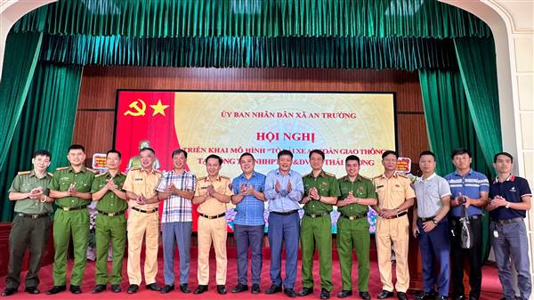 Đội CSGT đường bộ số 4: Xây dựng “điểm” mô hình “Tổ lái xe an toàn giao thông” tại Công ty TNHH Phát triển Xây dựng và DVTM Thái Dương