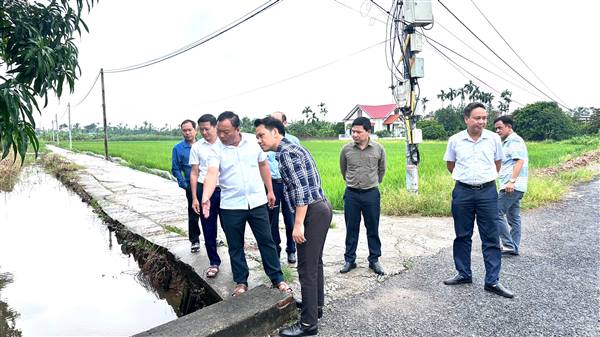 Thường trực Hội đồng nhân dân xã An Trường giám sát công tác giải ngân vốn đầu tư công