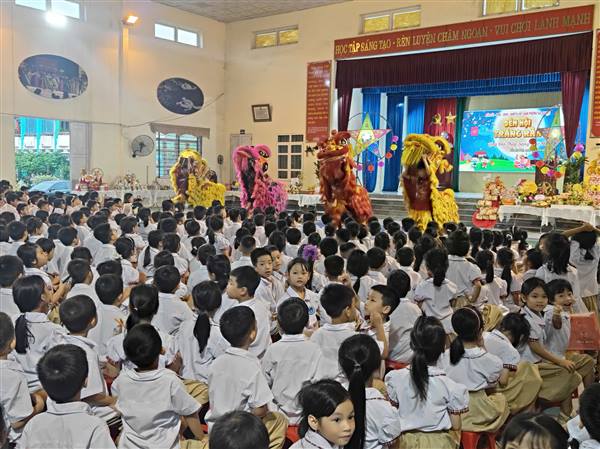 Ý nghĩa chương trình “Đêm hội trăng rằm-Lồng đèn thắp sáng ước mơ”