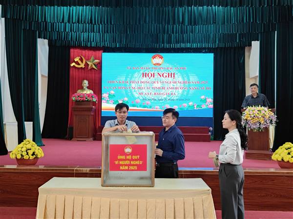 Uỷ ban MTTQ phường Bắc An Phụ vận động Quỹ “Vì người nghèo” và Ủng hộ các tỉnh bị ảnh hưởng nặng nề do bão lũ