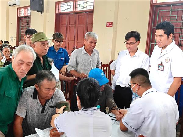 Phường Bắc An Phụ tổ chức Chương trình khám, tư vấn và cấp phát thuốc miễn phí cho gia đình chính sách người có công và cựu thanh niên xung phong
