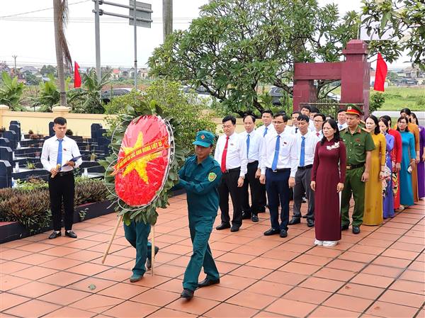 Phường Bắc An Phụ  tổ chức dâng hương Nghĩa trang Liệt sỹ trước thềm Đại hội Đảng bộ phường lần thứ  nhất, nhiệm kỳ 2025-2030