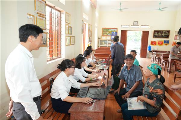 Phường Bắc An Phụ đưa dịch vụ hành chính công đến gần dân, vì Nhân dân phục vụ