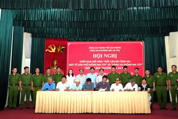 Công an phường Bắc An Phụ triển khai mô hình “Mỗi cán bộ Công an - Một Tổ dân phố” và “Dòng họ không ma túy”