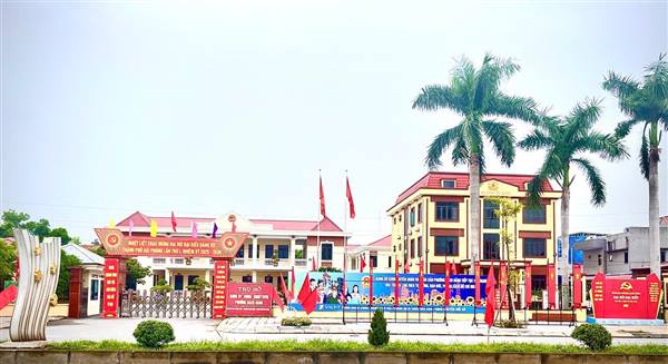 Thông báo Công khai địa chỉ Cổng thông tin điện tử; mạng xã hội Facebook; địa điểm trụ sở làm việc, số điện thoại đường dây nóng của Đảng uỷ - HĐND - UBND - UBMTTQ Việt Nam và một số cơ quan phường Bạch Đằng