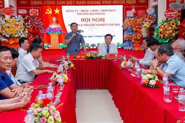 PHƯỜNG BẠCH ĐẰNG ĐỒNG HÀNH CÙNG DOANH NGHIỆP: LẮNG NGHE THỰC CHẤT, GỠ KHÓ TỪ CƠ SỞ