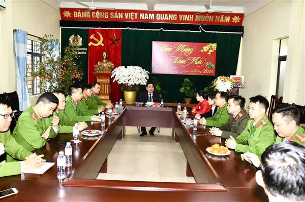 LÃNH ĐẠO ĐẢNG UỶ PHƯỜNG BẠCH ĐẰNG THĂM, CHÚC TẾT VÀ KIỂM TRA ĐẦU XUÂN NĂM 2026