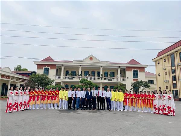 PHƯỜNG BẠCH ĐẰNG: CÁC TRƯỜNG TRUNG HỌC CƠ SỞ ĐẠT THÀNH TÍCH CAO TRONG KỲ THI CHỌN HỌC SINH GIỎI CẤP THÀNH PHỐ NĂM HỌC 2025-2026