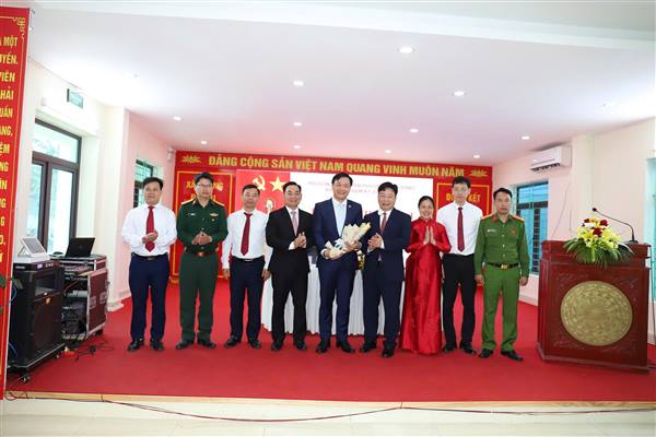 Thông báo giới thiệu chức danh chữ ký chủ tịch và các phó chủ tịch UBND phường Bạch Đằng, nhiệm kỳ 2026-2031