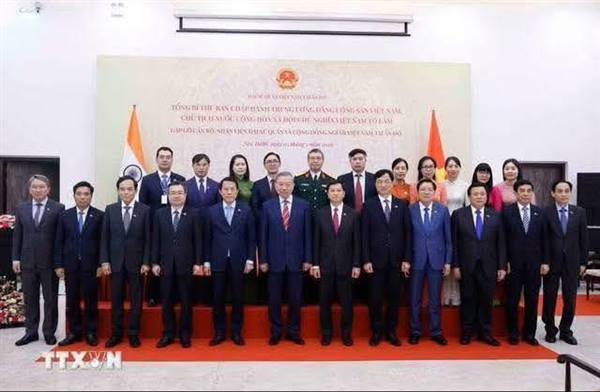 TỔNG BÍ THƯ, CHỦ TỊCH NƯỚC TÔ LÂM GẶP GỠ CỘNG ĐỒNG NGƯỜI VIỆT NAM TẠI ẤN ĐỘ