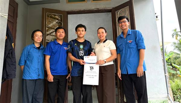 ĐOÀN PHƯỜNG BẠCH ĐẰNG SÔI NỔI CHƯƠNG TRÌNH "TIẾP SỨC MÙA THI" - ĐỒNG HÀNH CÙNG SĨ TỬ VƯỢT VŨ MÔN 