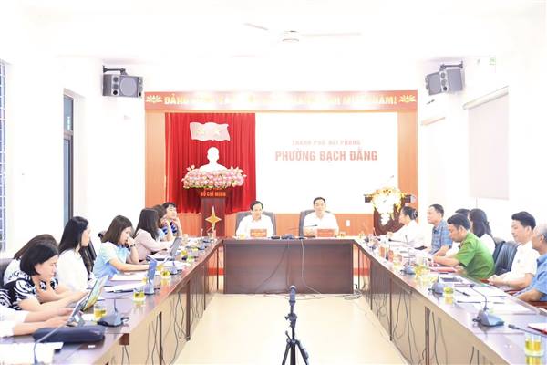 KHẢO SÁT THỰC TẾ, TỌA ĐÀM VỀ CÔNG TÁC XÂY DỰNG ĐẢNG VÀ HỆ THỐNG CHÍNH TRỊ TẠI PHƯỜNG BẠCH ĐẰNG