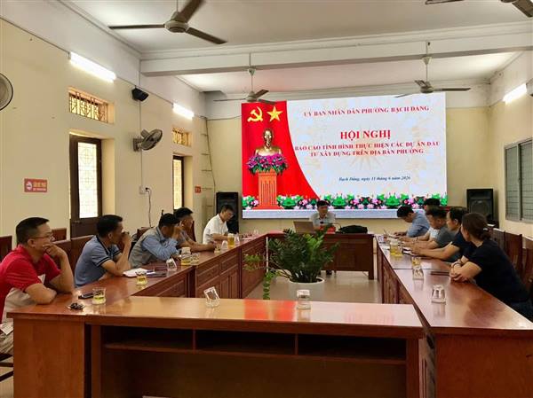 PHƯỜNG BẠCH ĐẰNG TẬP TRUNG THÁO GỠ KHÓ KHĂN, ĐẨY NHANH TIẾN ĐỘ CÁC DỰ ÁN ĐẦU TƯ XÂY DỰNG TRÊN ĐỊA BÀN