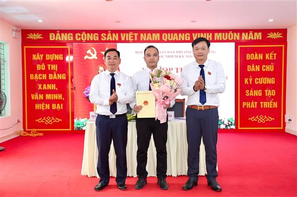 HỘI ĐỒNG NHÂN DÂN PHƯỜNG BẠCH ĐẰNG THÔNG QUA 8 NGHỊ QUYẾT QUAN TRỌNG TẠI KỲ HỌP THƯỜNG LỆ, QUYẾT NGHỊ NHIỀU NỘI DUNG PHỤC VỤ PHÁT TRIỂN KINH TẾ - XÃ HỘI