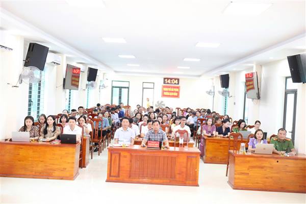 PHƯỜNG BẠCH ĐẰNG THAM DỰ HỘI NGHỊ TẬP HUẤN TRIỂN KHAI THỦ TỤC HÀNH CHÍNH CỦA ĐẢNG TRÊN MÔI TRƯỜNG ĐIỆN TỬ GIAI ĐOẠN 2