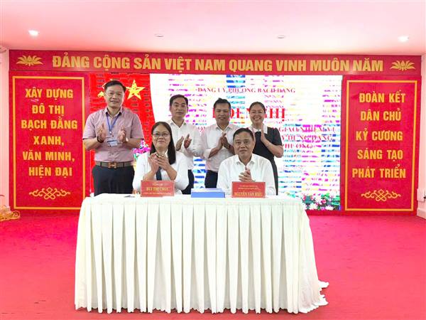 PHƯỜNG BẠCH ĐẰNG TỔ CHỨC HỘI NGHỊ BÀN GIAO NHIỆM VỤ THAM MƯU CÔNG TÁC DÂN VẬN