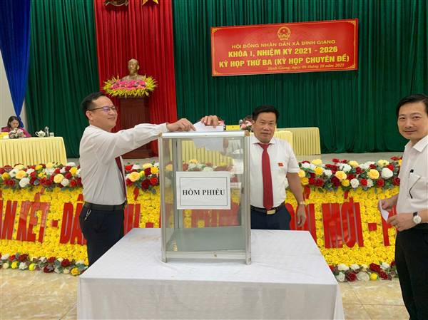 Hội đồng nhân dân xã Bình Giang tổ chức kỳ họp thứ 3(kỳ họp chuyên đề)

HĐND xã khóa I, nhiệm kỳ 2021-2026
