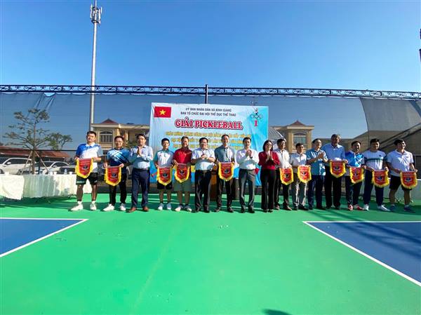 Xã Bình Giang tổ chức thành công giải thi đấu Pickleball trong khuôn khổ Đại hội Thể dục Thể thao xã Bình Giang lần thứ I, năm 2025