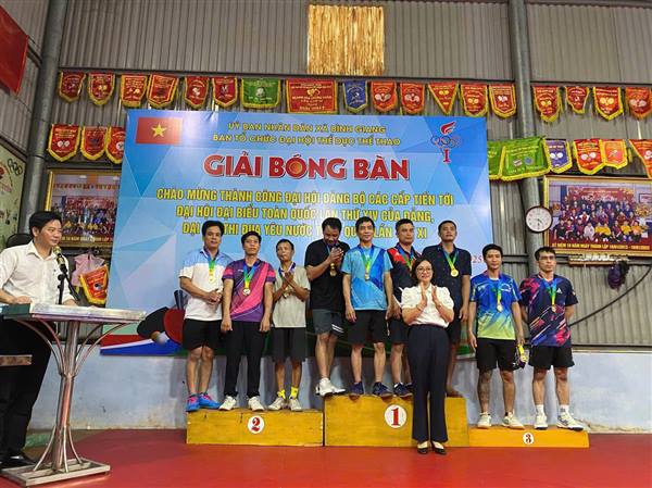 Xã Bình Giang tổ chức giải bóng bàn trong khuôn khổ Đại hội Thể dục Thể thao xã Bình Giang lần thứ I, năm 2025
