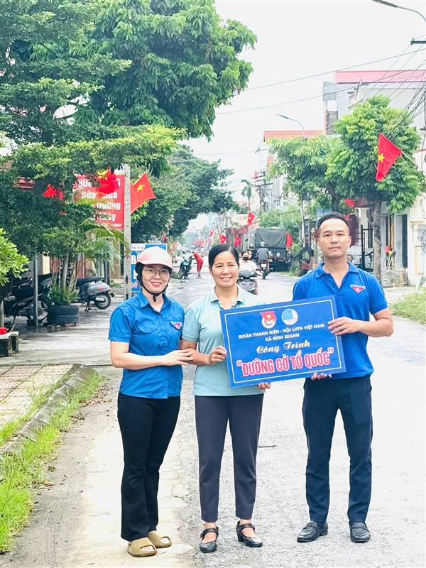 Đoàn xã Bình Giang tổ chức ngày chủ nhật xanh