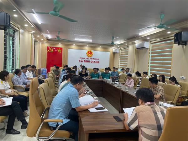 Hội nghị triển khai thu thuế sử dụng đất phi nông nghiệp, quỹ phòng chống thiên tai trên địa bàn xã năm 2025 
