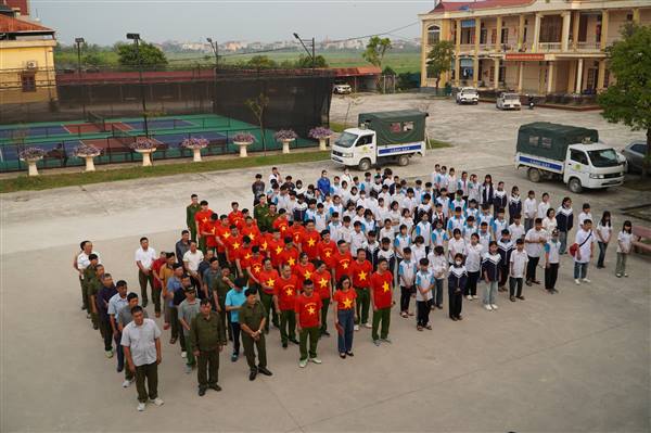Xã Bình Giang tổ chức “Ngày chạy Olympic - Vì sức khỏe toàn dân - Vì an ninh Tổ quốc”